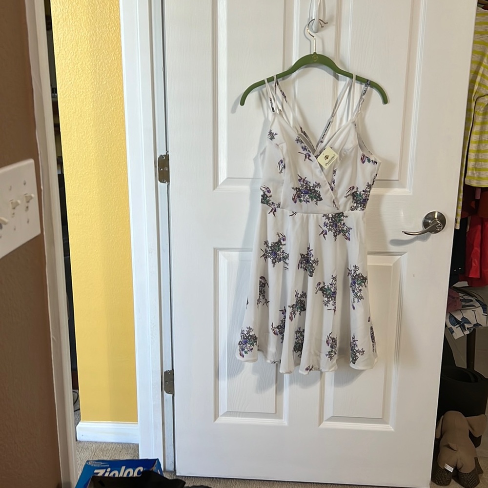 Summer dress white background with flowers zize s